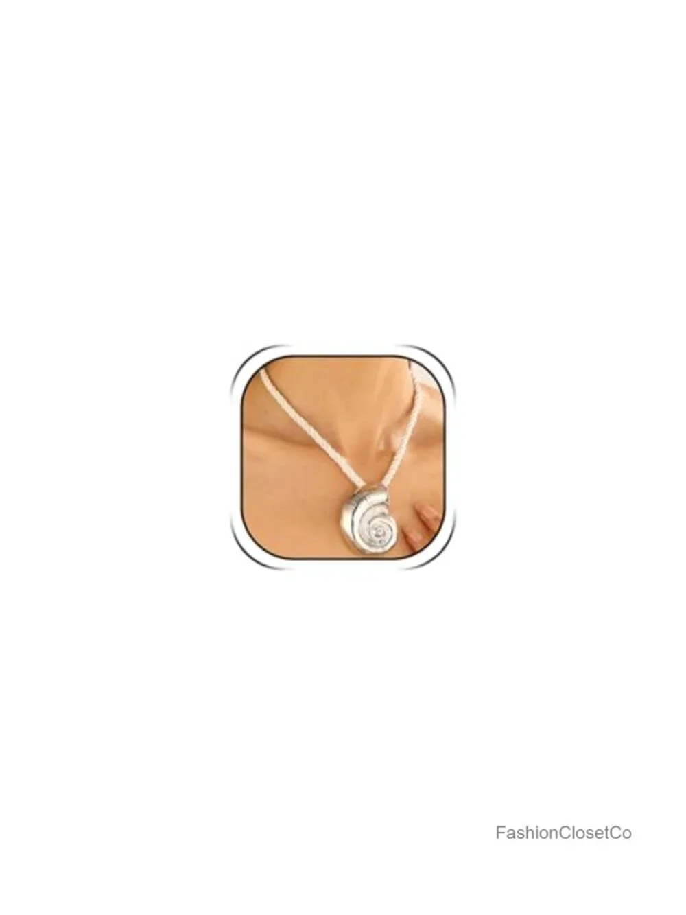 Conch Shell Pendant Necklace Women Beach Coastal Jewelry